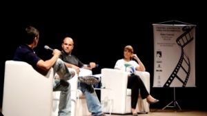 Bruno Giffoni, coordenador técnico do ProjetoTamar, Fábio Paiva, atleta introdutor da canoagem no Brasil e Tatiana Neves no debate do primeiro dia da Mostra