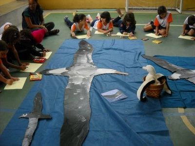 Alunos da escola Tatibitati em atividade de Educação Ambiental