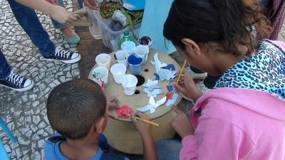 Oficina de montagem de móbiles no Aquário Municipal de Santos