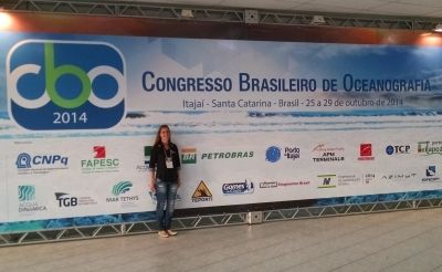 Iasmim Begnini, estagiária da Base Regional de Santa Catarina do Projeto Albatroz, durante o CBO 2014