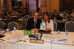 Fábio Hazin, presidente da ICCAT, e Tatiana Neves, coordenadora geral do Projeto Albatroz